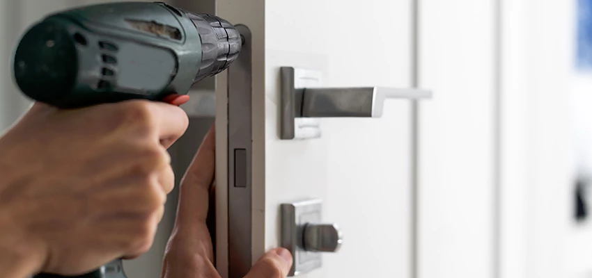 Locksmith For Lock Replacement Near Me in Azusa, CA