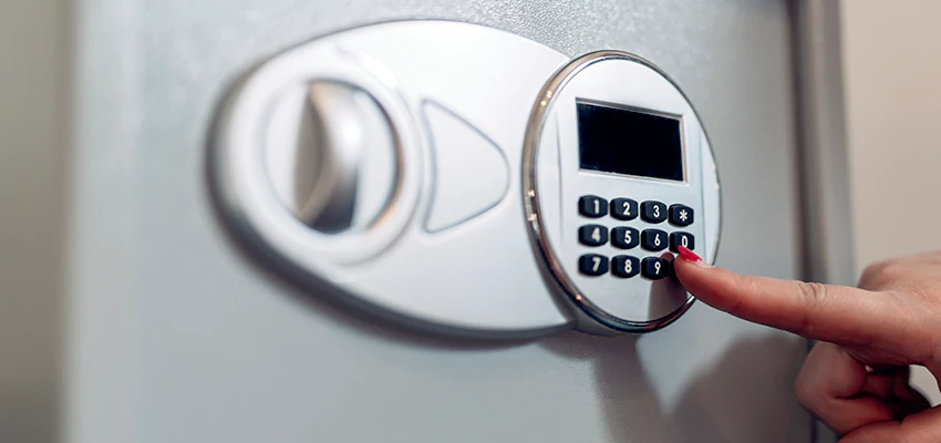 Jewelry Safe Cracking in Azusa, California